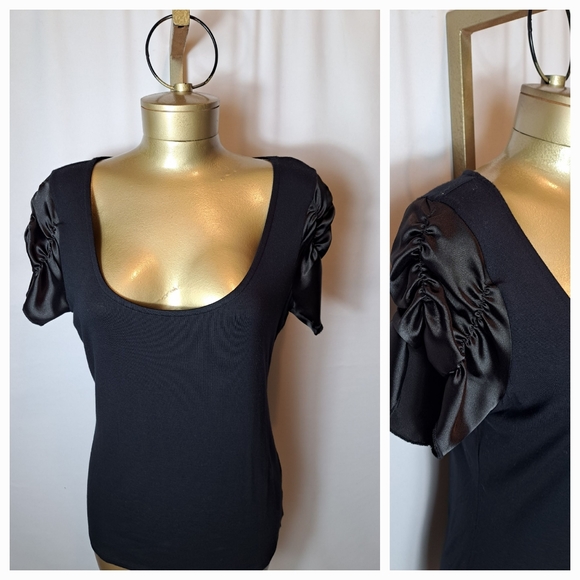 Tahari Black Scoop Neck Top/Tshirt With Satin Look Ruched Short Sleeves - Picture 1 of 8